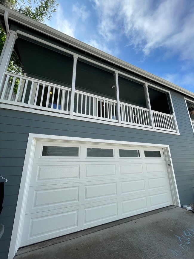 1204 Hygeia Ave in Encinitas, CA - Building Photo - Building Photo