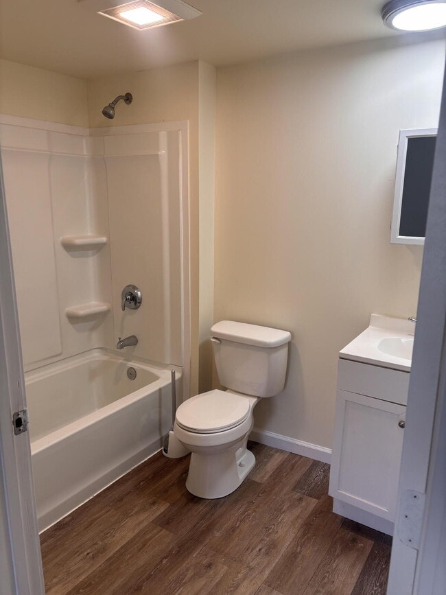 756 Middle St in Bath, ME - Building Photo - Building Photo