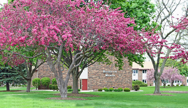 Riverview Manor in Burlington, WI - Building Photo - Building Photo