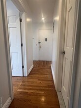 20-05 Hazen St in Queens, NY - Building Photo - Building Photo