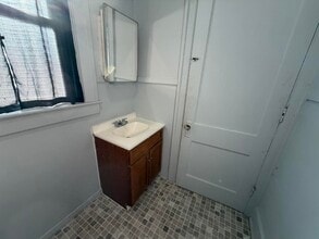 1519 E Fairchild St in Danville, IL - Building Photo - Building Photo