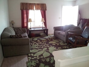 1610 Essex Dr in Warrensburg, MO - Building Photo - Building Photo