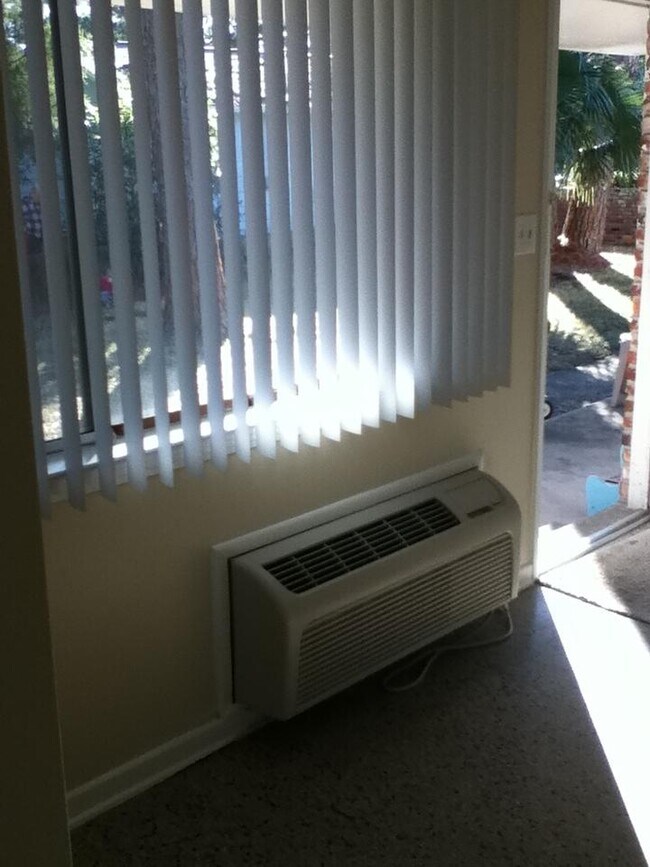 111 Chicago Ave SE, Unit 2 in Fort Walton Beach, FL - Building Photo - Building Photo