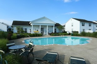 Reserve at Easton in Columbus, OH - Building Photo