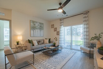 Legends Morgan Farms in Traverse City, MI - Building Photo - Building Photo