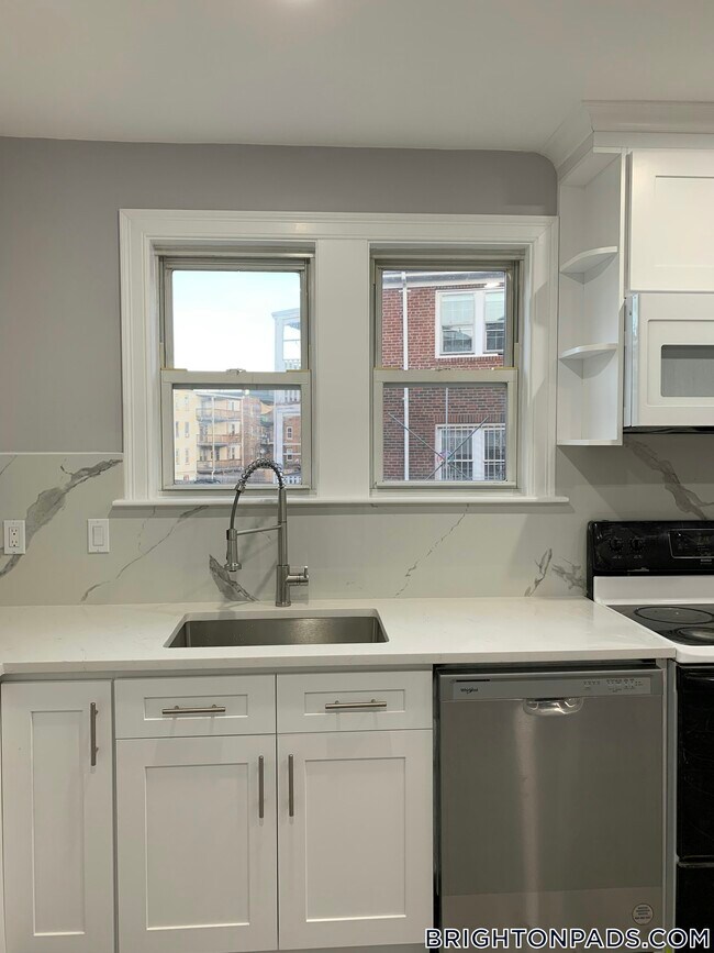 property at 113 Lanark Rd
