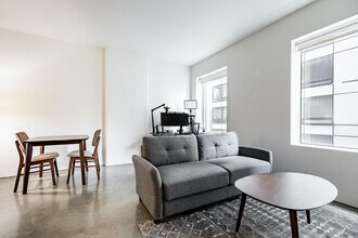 18 10th St in San Francisco, CA - Foto de edificio - Building Photo
