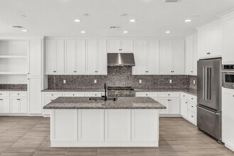 111 Sea Shell Ave in Marina, CA - Building Photo - Building Photo