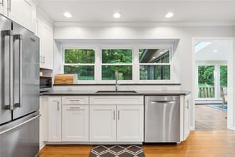 8 Oak Tree Dr in Cornwall, NY - Building Photo - Building Photo