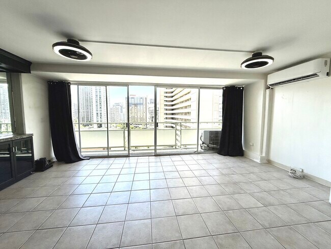 445 Kaiolu St, Unit 1208 in Honolulu, HI - Building Photo - Building Photo