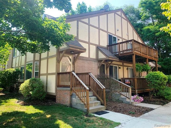 property at 44900 Bayview Dr