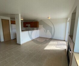 971-975-975 Charter Pl NE in Salem, OR - Building Photo - Building Photo