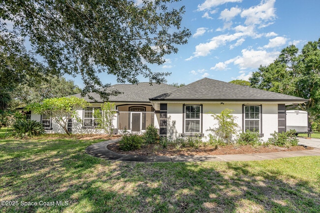 2415 Grassmere Dr