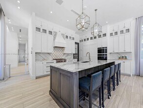 8287 SW 112th St in Miami, FL - Building Photo - Building Photo