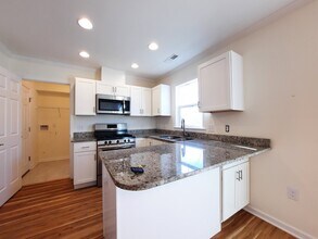1025 Baldwin Commons Dr in Arden, NC - Building Photo - Building Photo