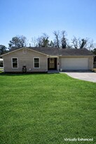 8142 Talley Ann Dr in Tallahassee, FL - Building Photo