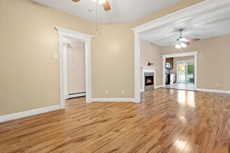 302 Clerk St in Jersey City, NJ - Building Photo - Building Photo