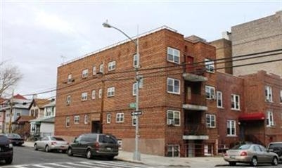 1700 Mahan Ave in Bronx, NY - Foto de edificio