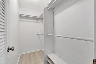 481 Burgundy P, Unit K in Delray Beach, FL - Foto de edificio - Building Photo