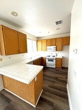 5890 Ventana Dr in Fontana, CA - Building Photo - Building Photo