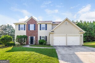 5892 Village Loop in Fairburn, GA - Building Photo