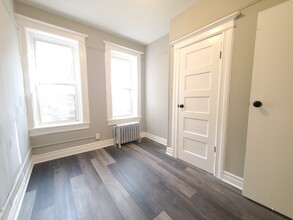 103 Romaine Ave, Unit 2 in Jersey City, NJ - Building Photo - Building Photo