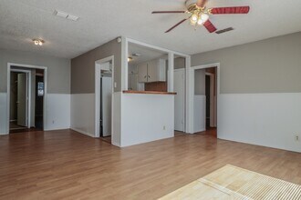 2108 38th St in Lubbock, TX - Building Photo - Building Photo