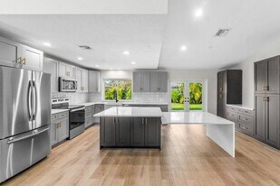 4593 Ellwood Dr in Delray Beach, FL - Building Photo