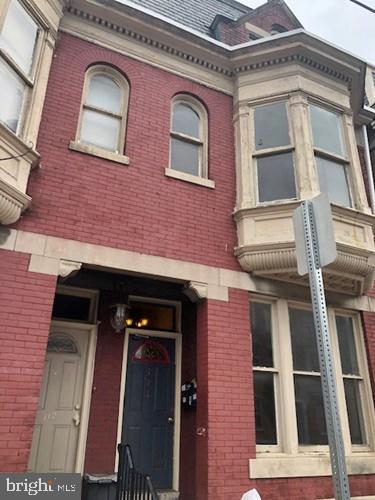 121 S Queen St in York, PA - Building Photo