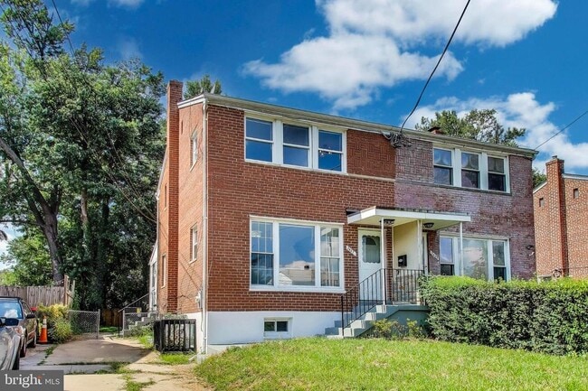 property at 3407 Floral St