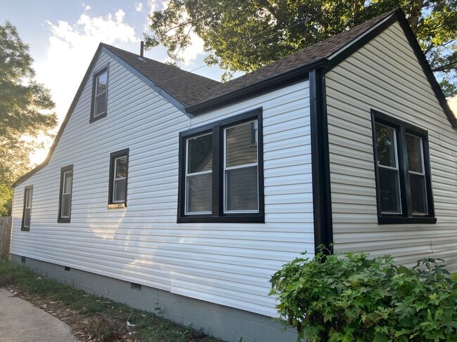 6345 Edward St in Norfolk, VA - Building Photo - Building Photo