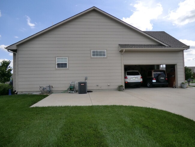 4034 N Manchester St in Maize, KS - Building Photo - Building Photo