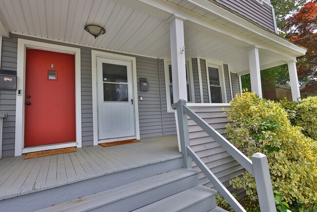 117 Everett St in Stratford, CT - Building Photo - Building Photo