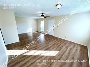 3607 Bremen Ave-Unit -1 in San Antonio, TX - Foto de edificio - Building Photo