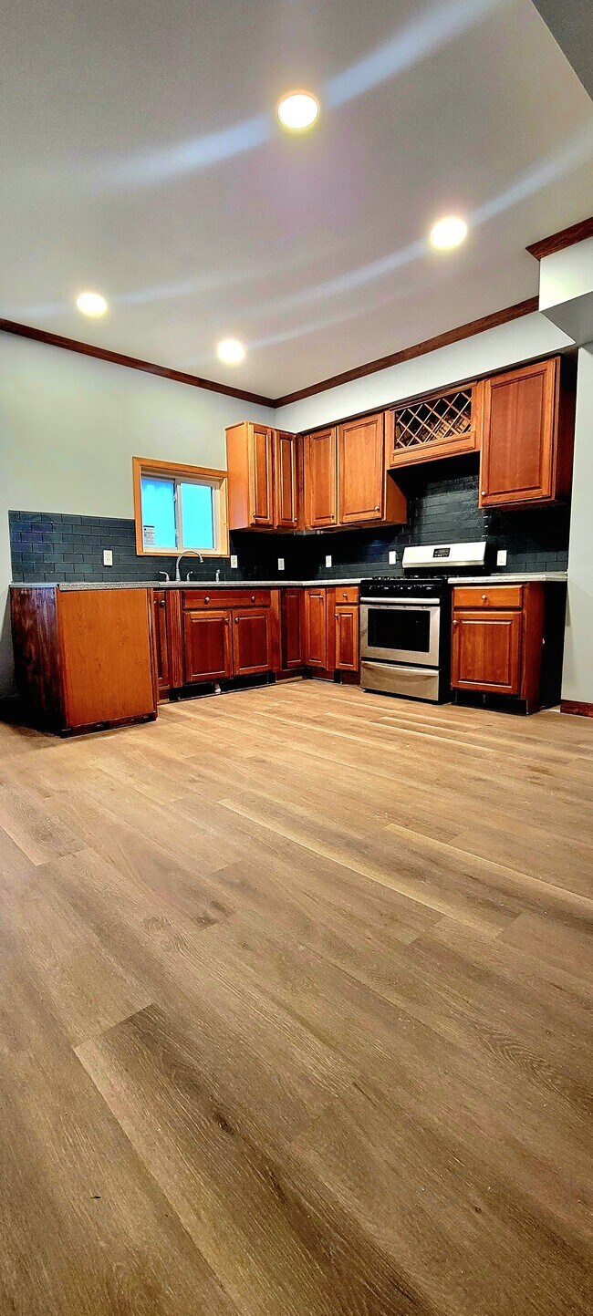 35 Russell St Rentals in Franklin, PA