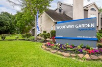Woodway Garden Townhomes photo'