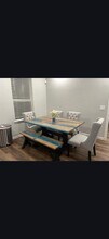12823 Clearcroft St in Houston, TX - Foto de edificio - Building Photo