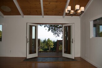 25870 Adams Rd in Los Gatos, CA - Building Photo - Building Photo