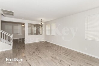 9032 W Sendero Ave in Las Vegas, NV - Building Photo - Building Photo