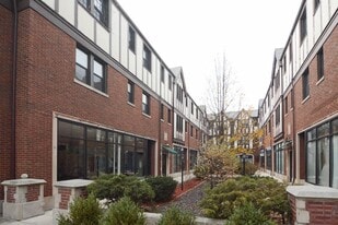 899 Green Bay Rd in Winnetka, IL - Building Photo