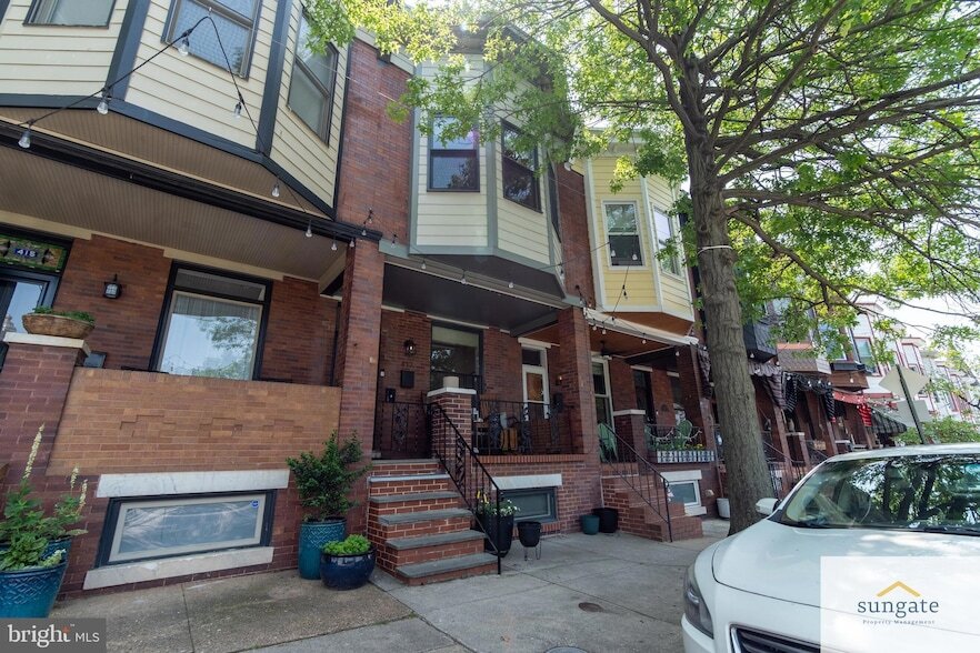 417 S Ellwood Ave in Baltimore, MD - Building Photo