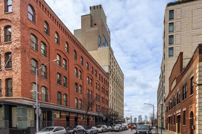 67 Vestry St in New York, NY - Foto de edificio - Building Photo