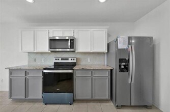 22056 Knights Cove Dr in Humble, TX - Building Photo - Building Photo