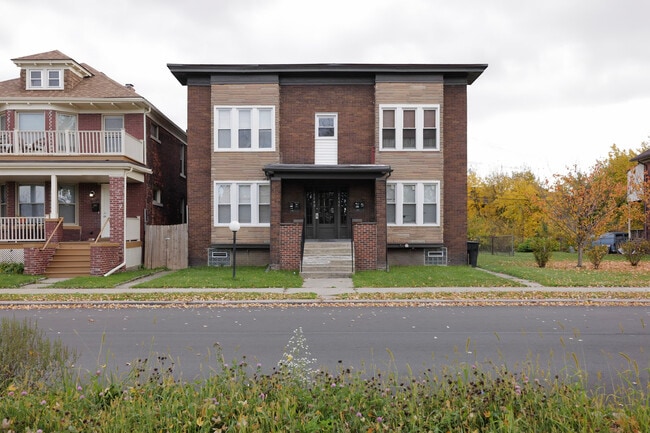 1143 W Euclid St, Unit 2 in Detroit, MI - Foto de edificio - Building Photo