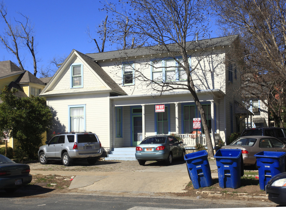 906 W. 22nd Street Duplex in Austin, TX - Building Photo