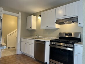 2132 S Allis St, Unit UPPER in Milwaukee, WI - Building Photo - Building Photo