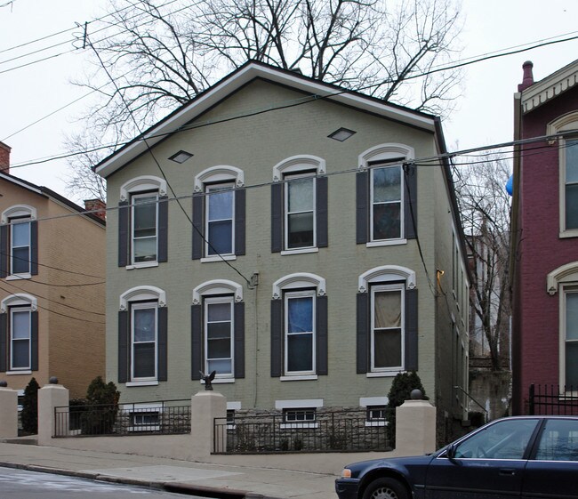 2226 Vine St in Cincinnati, OH - Building Photo - Building Photo