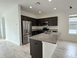 4400 N Branch Ave in Tampa, FL - Building Photo - Building Photo