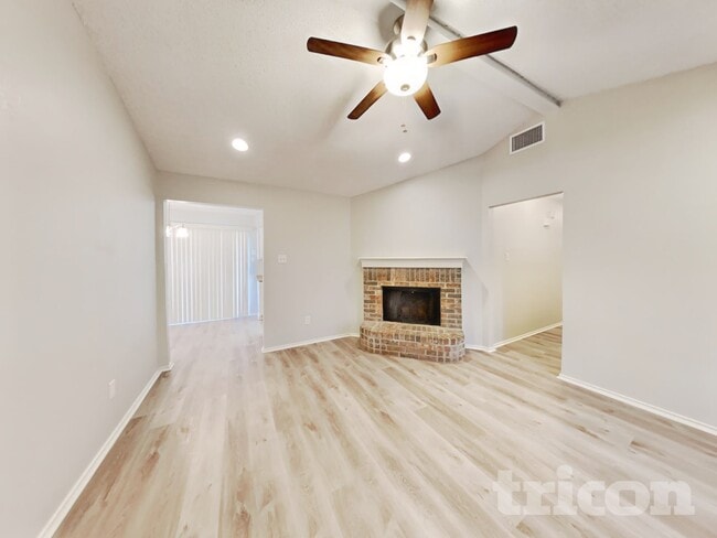 14605 Otoe Dr in Balch Springs, TX - Building Photo - Building Photo