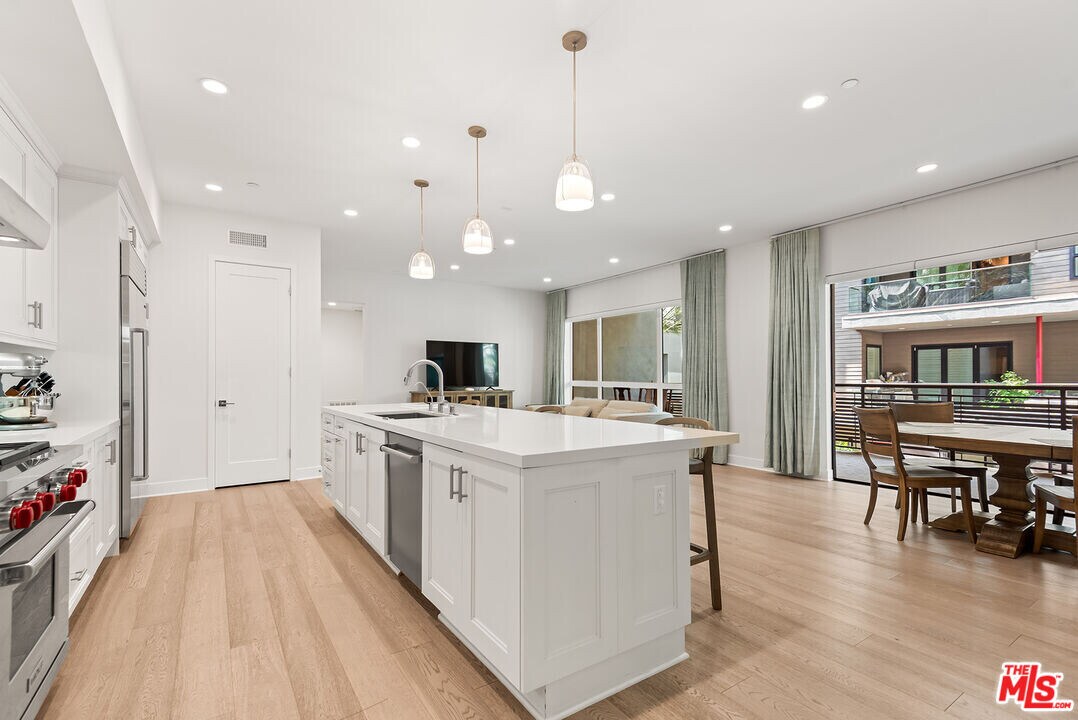 12763 Shell Pl in Los Angeles, CA - Building Photo
